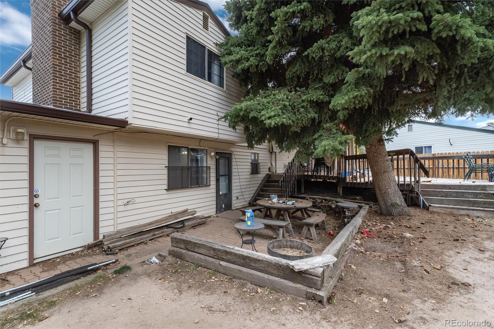 14707 E Stanford Place