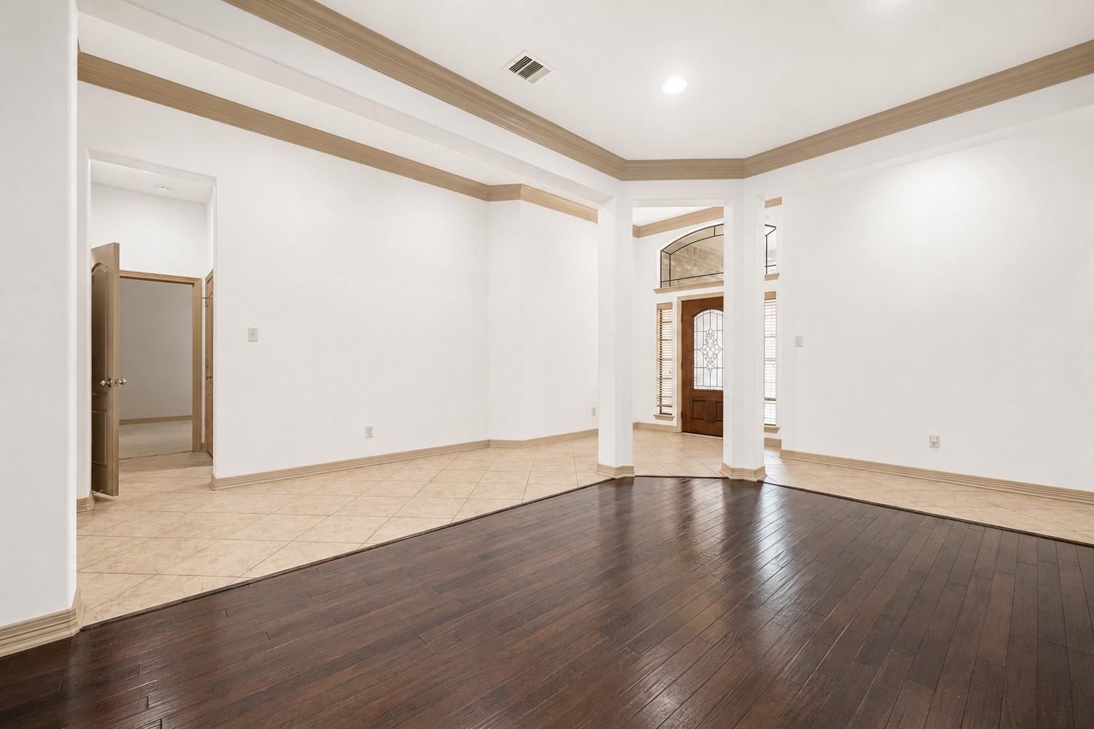 4430 Red Oak Grove Court