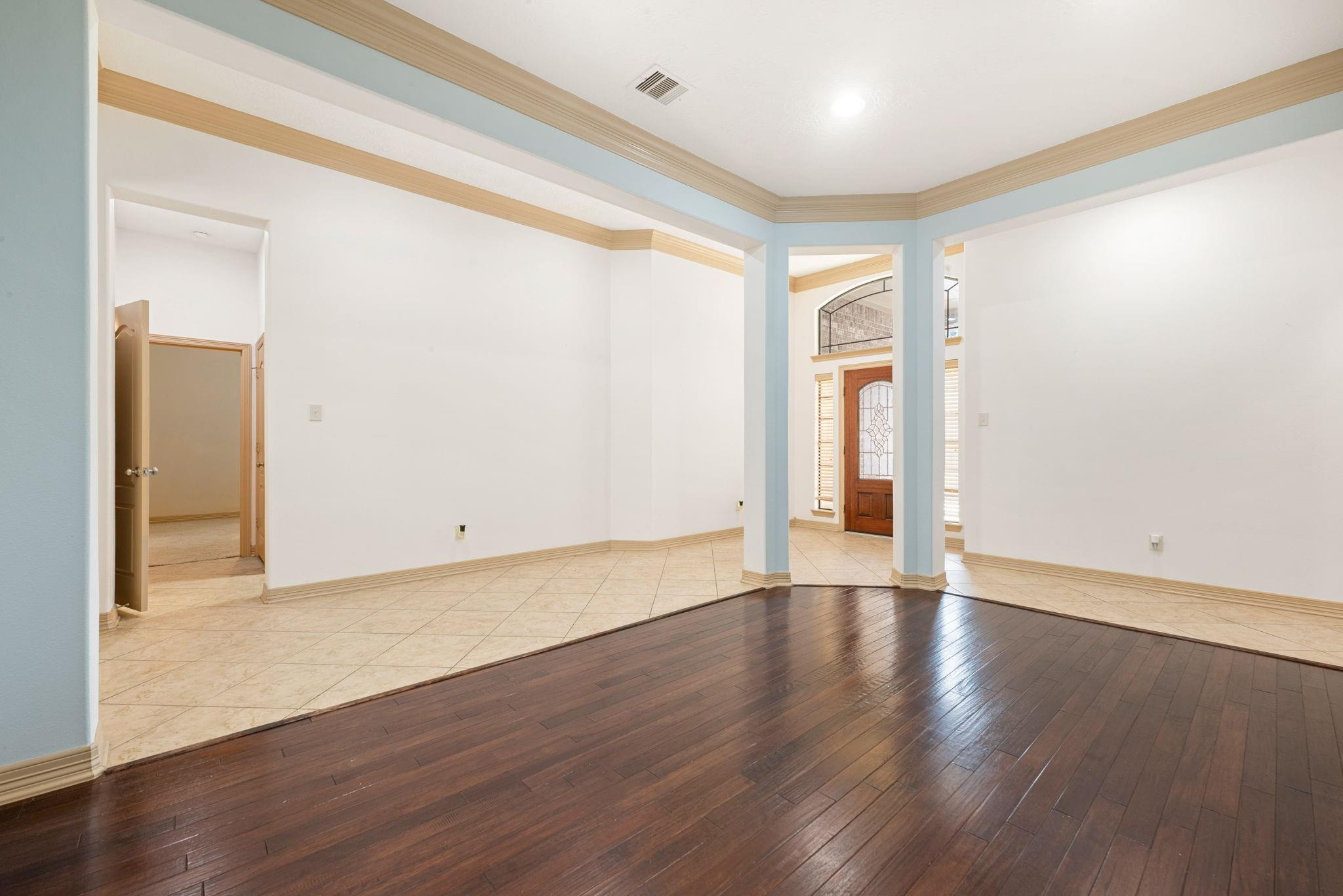 4430 Red Oak Grove Court
