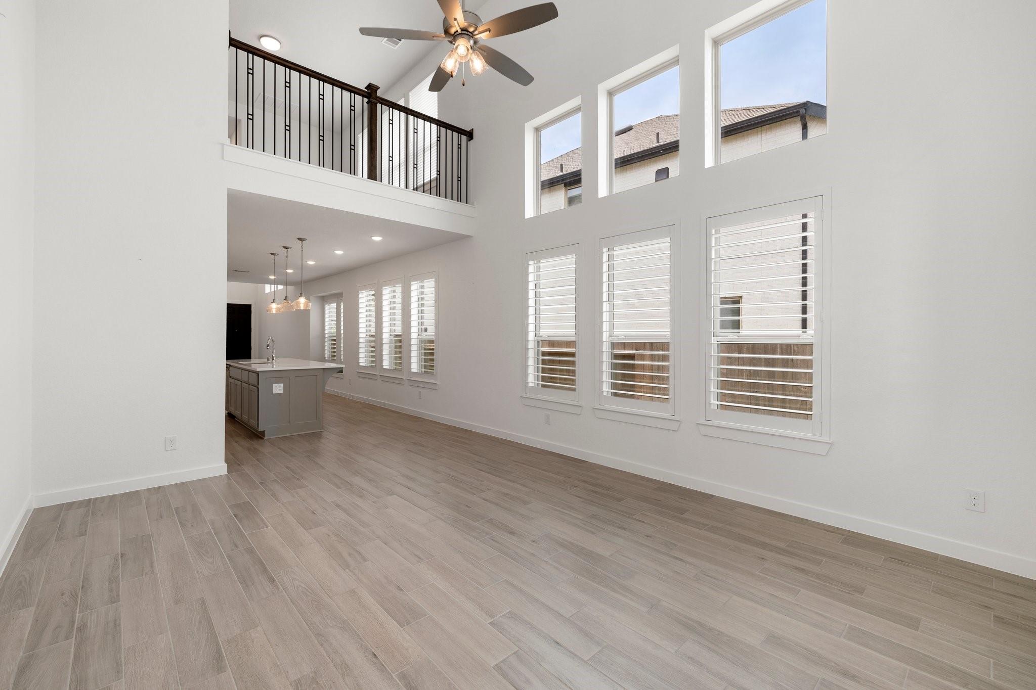 997 Newport Creek Dr