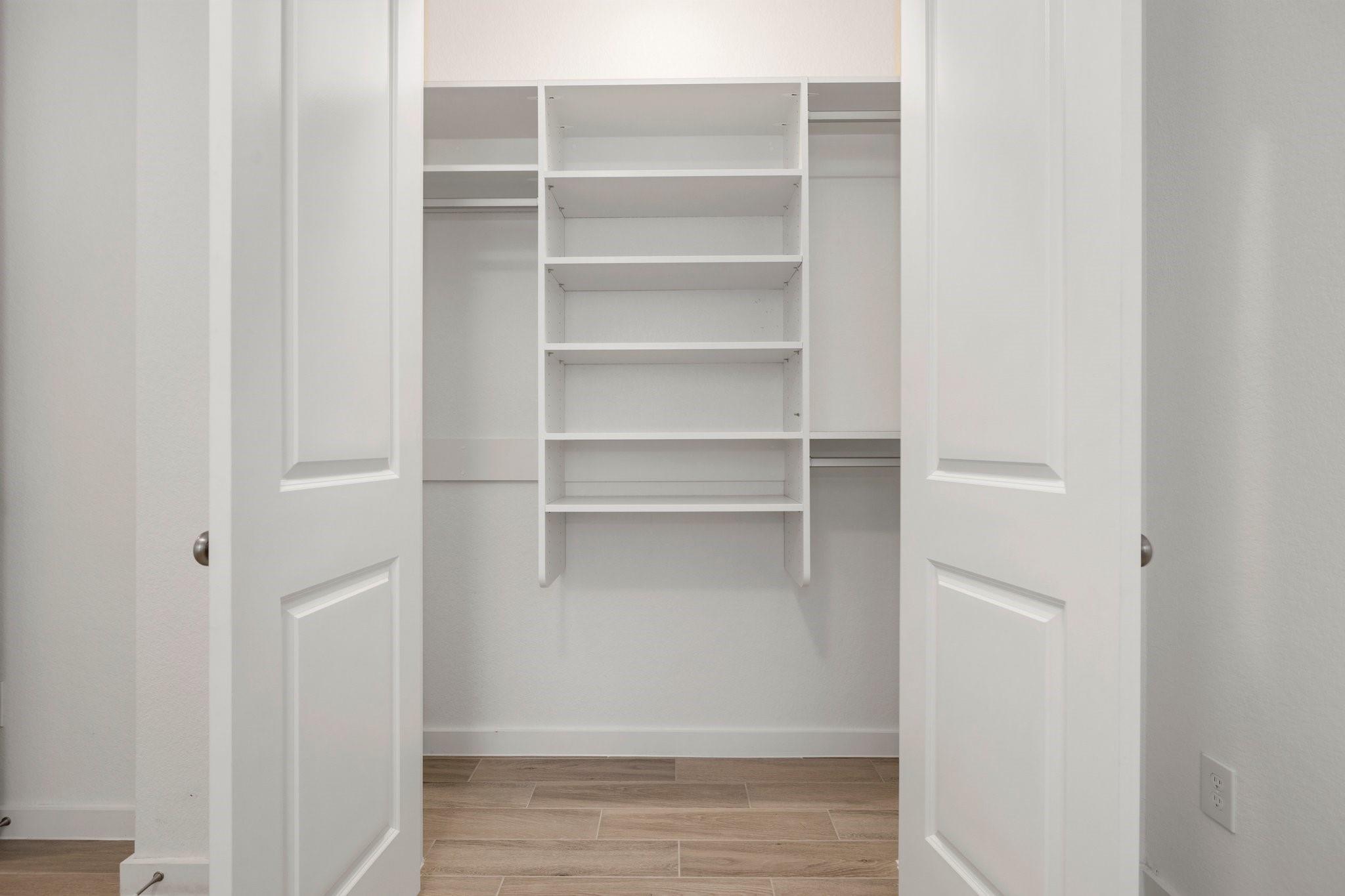 997 Newport Creek Dr