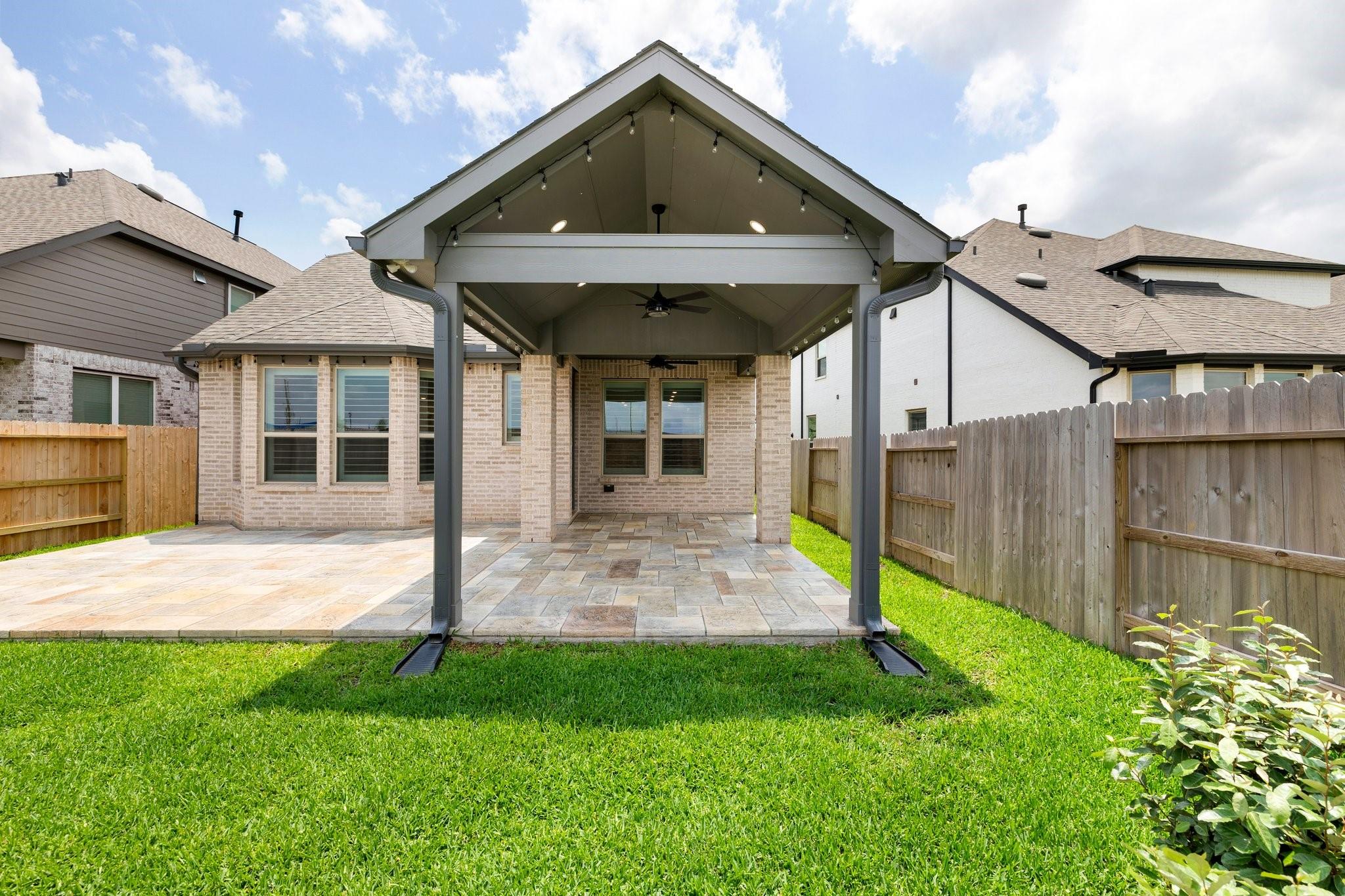 997 Newport Creek Dr