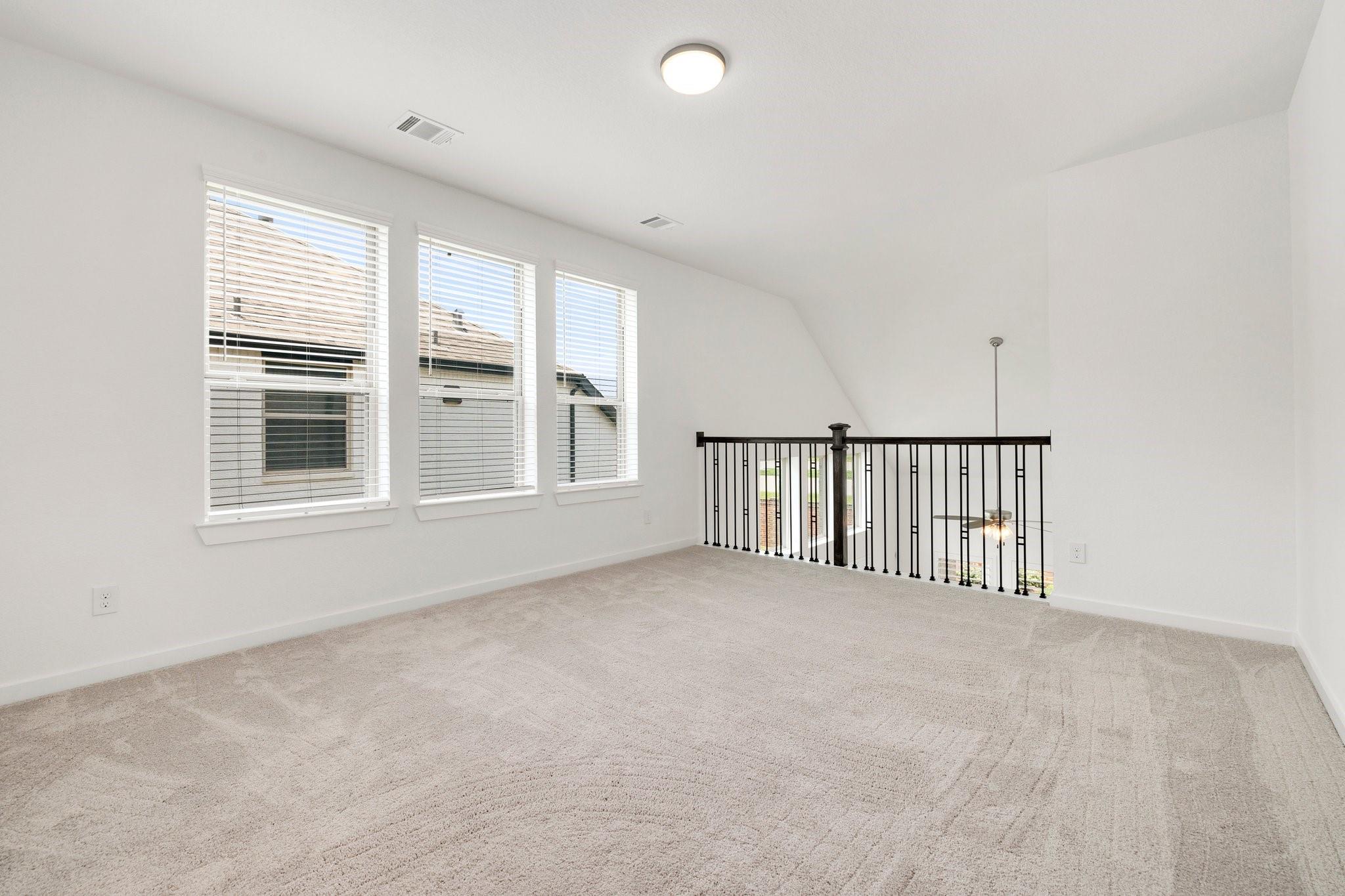 997 Newport Creek Dr