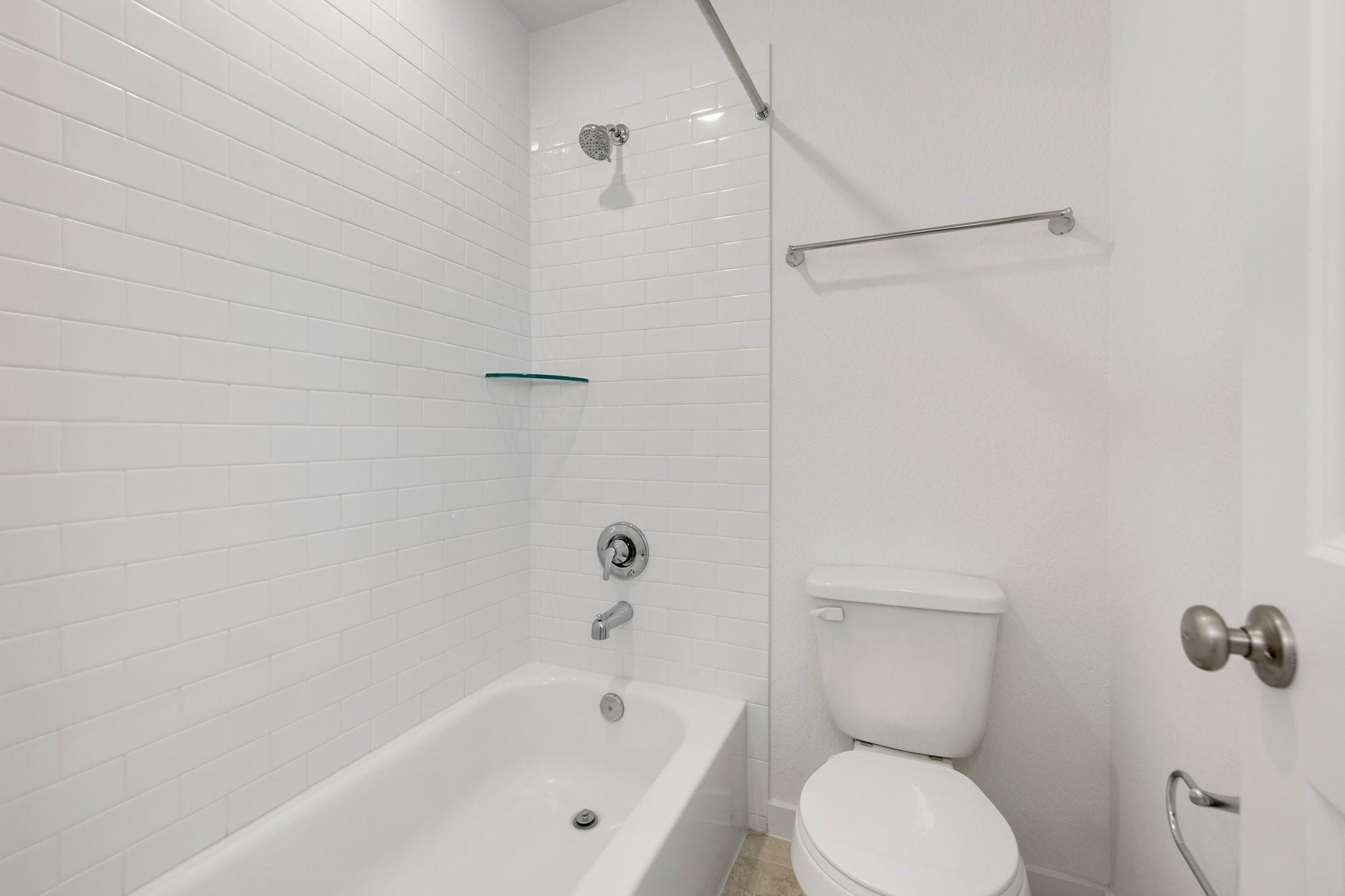 997 Newport Creek Dr