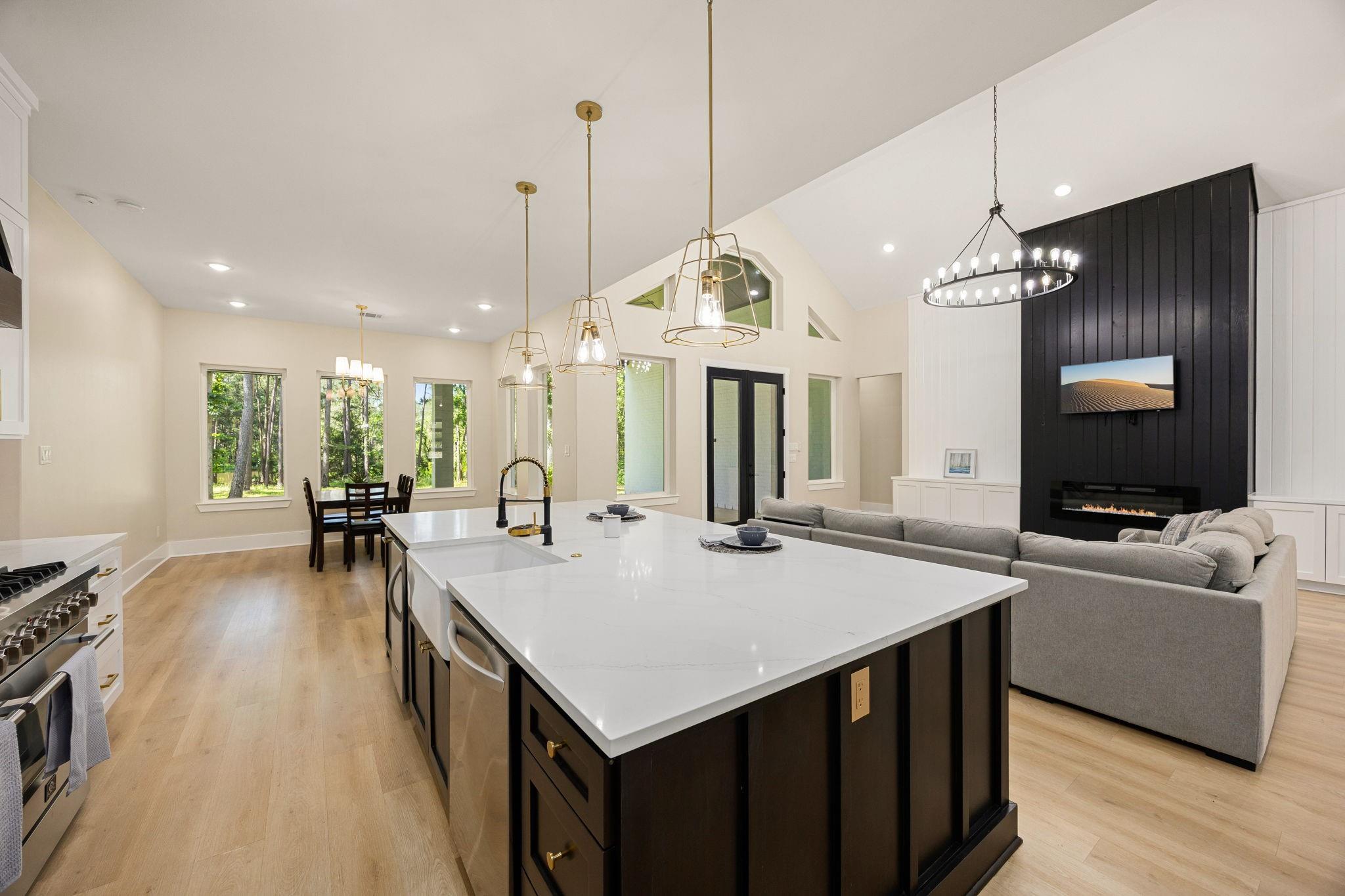 7321 Ponderosa Dr