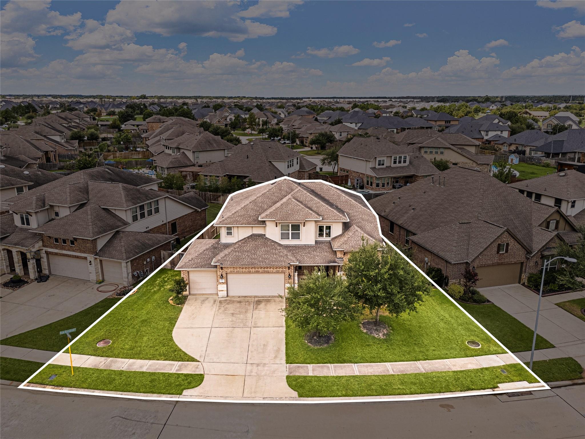 18707 Fox Kestrel Trail