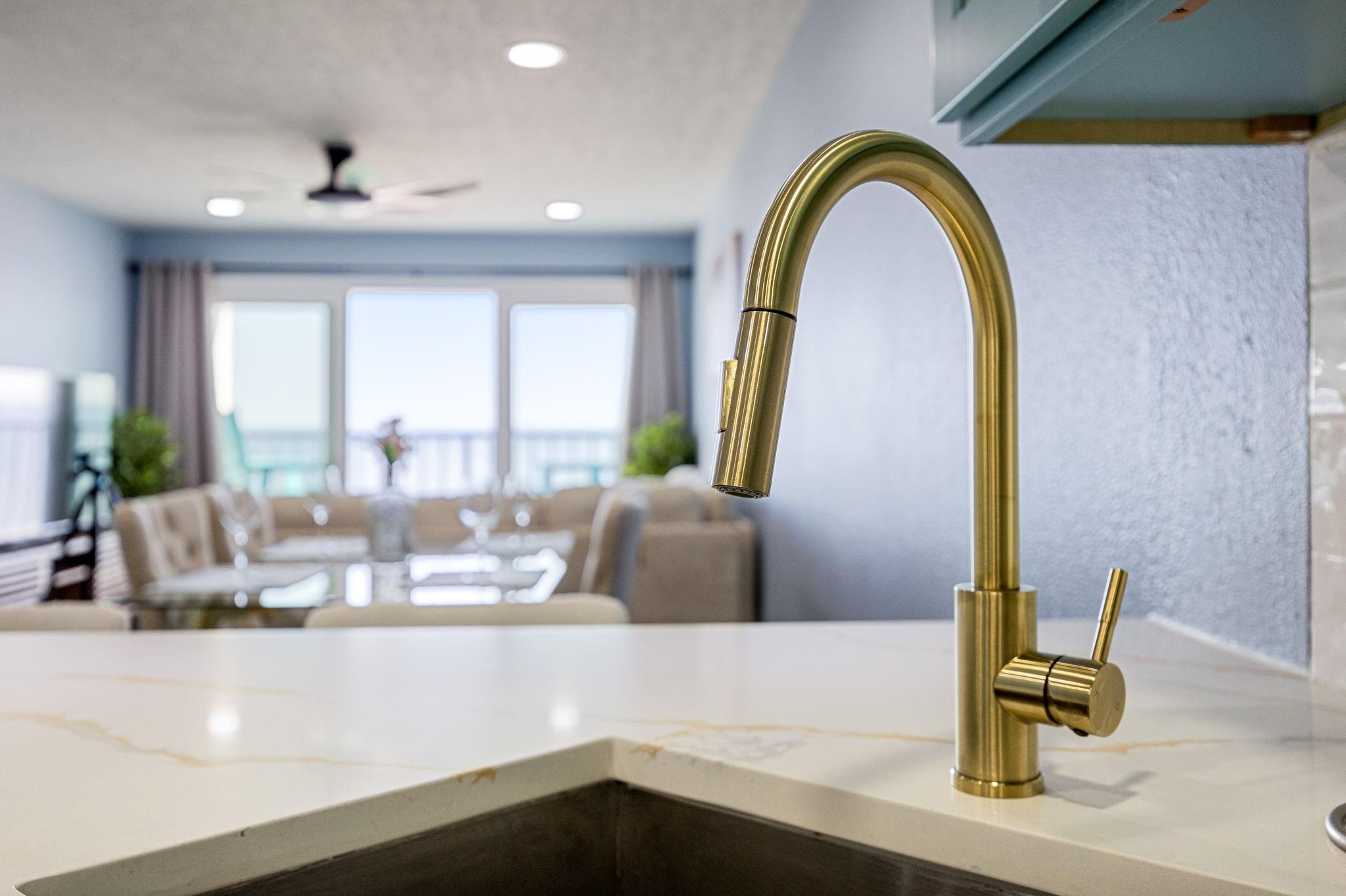 7310 Seawall Boulevard # 702