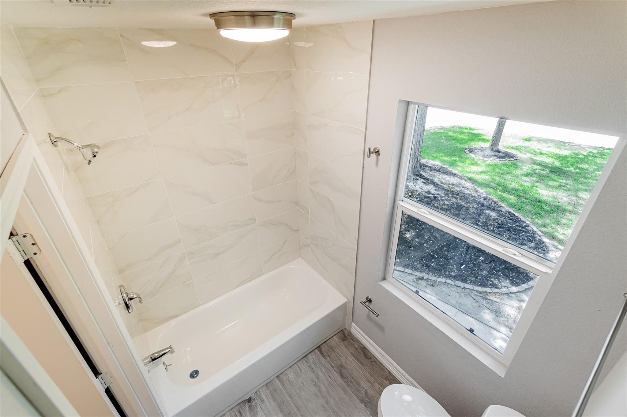 6214 Jadecrest Drive