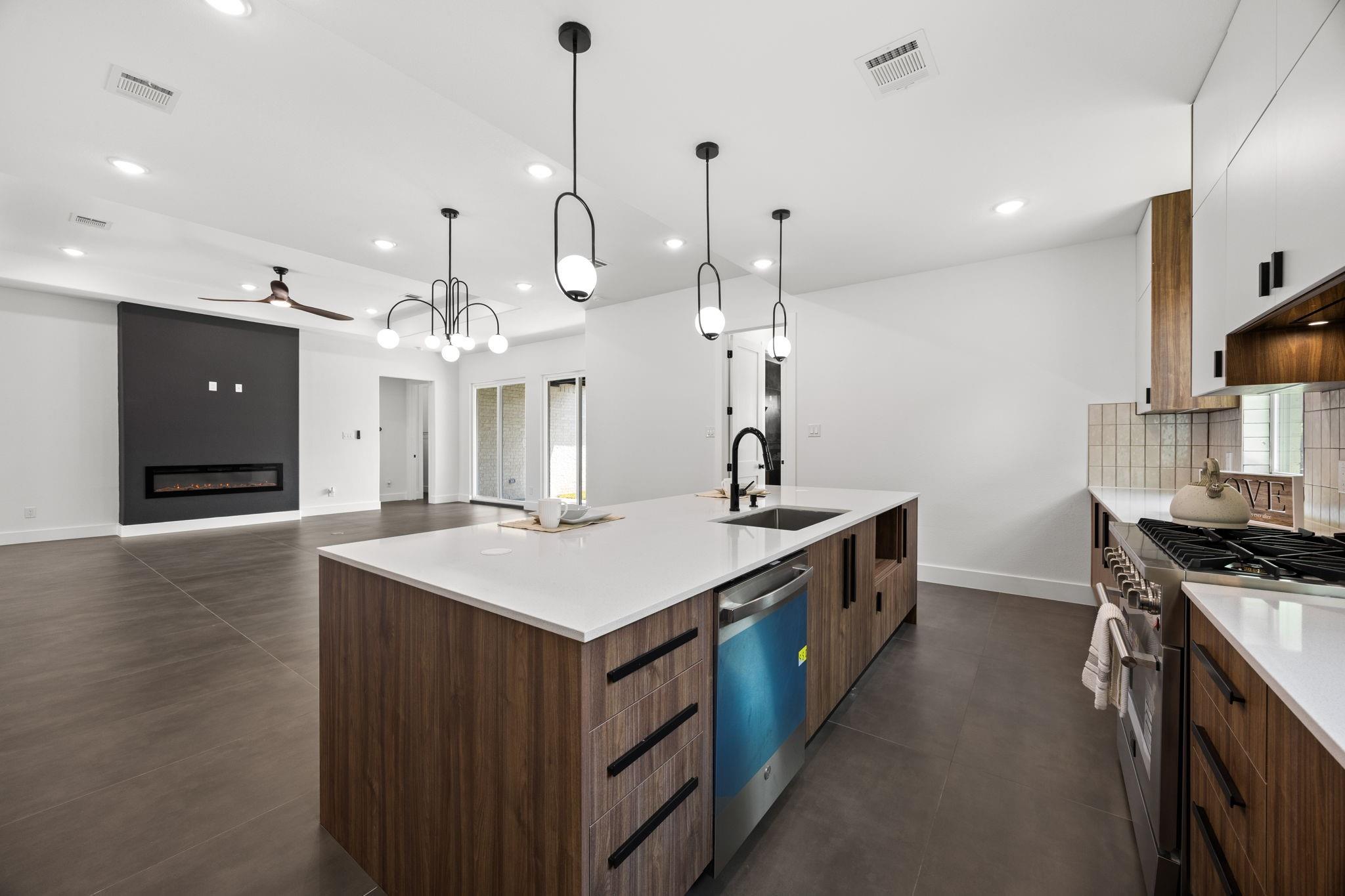 98 Camden Hills Dr Drive