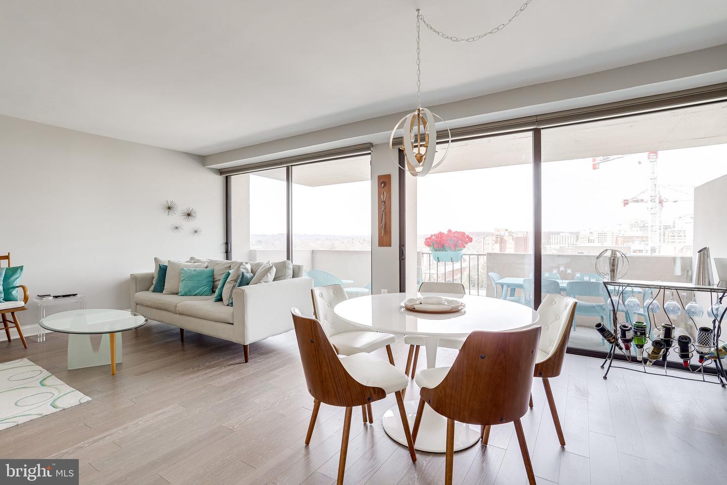 4141 N Henderson Road Unit: 1016