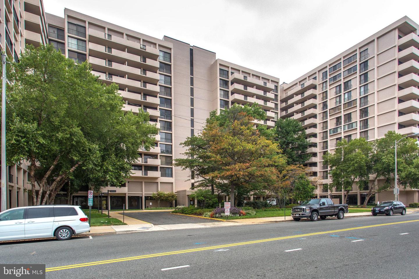 4141 N Henderson Road Unit: 1016