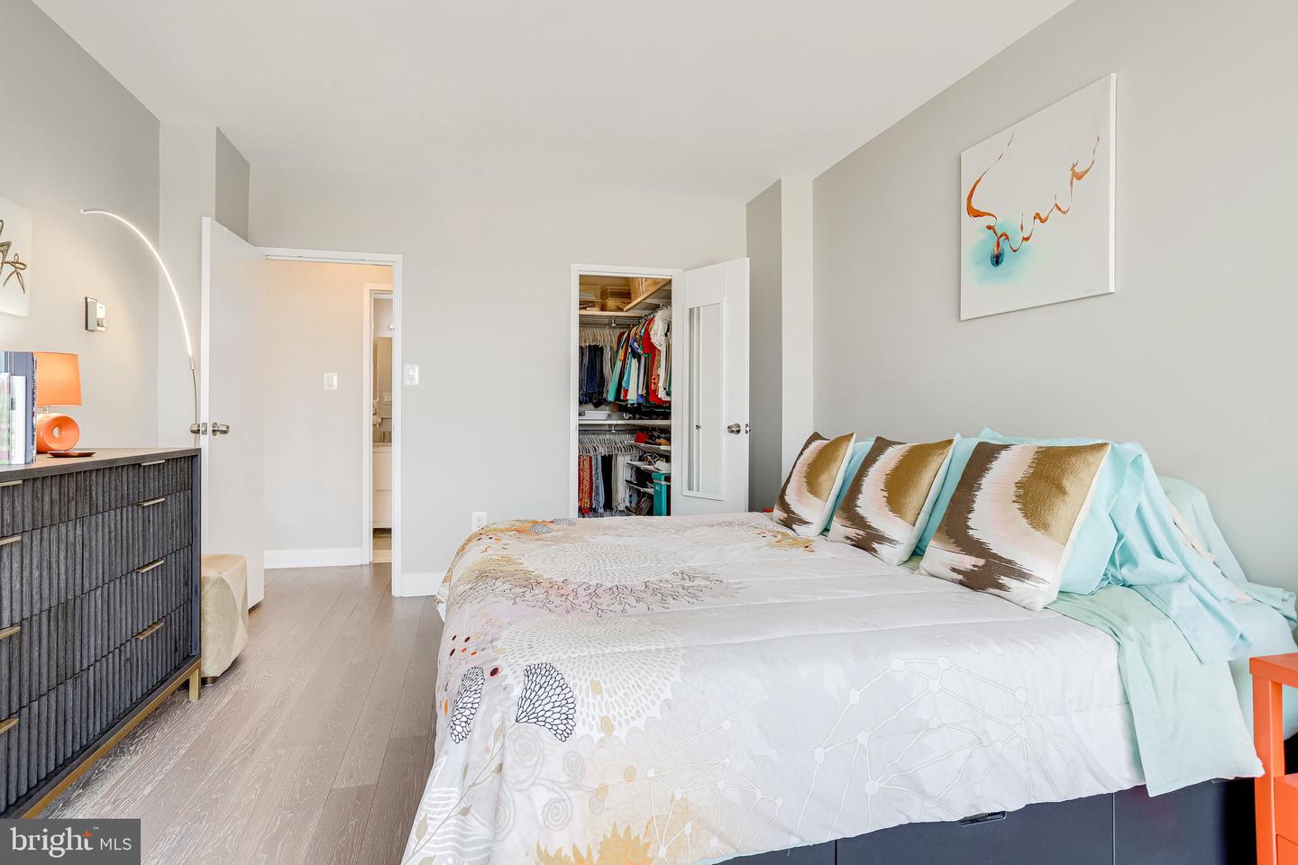 4141 N Henderson Road Unit: 1016