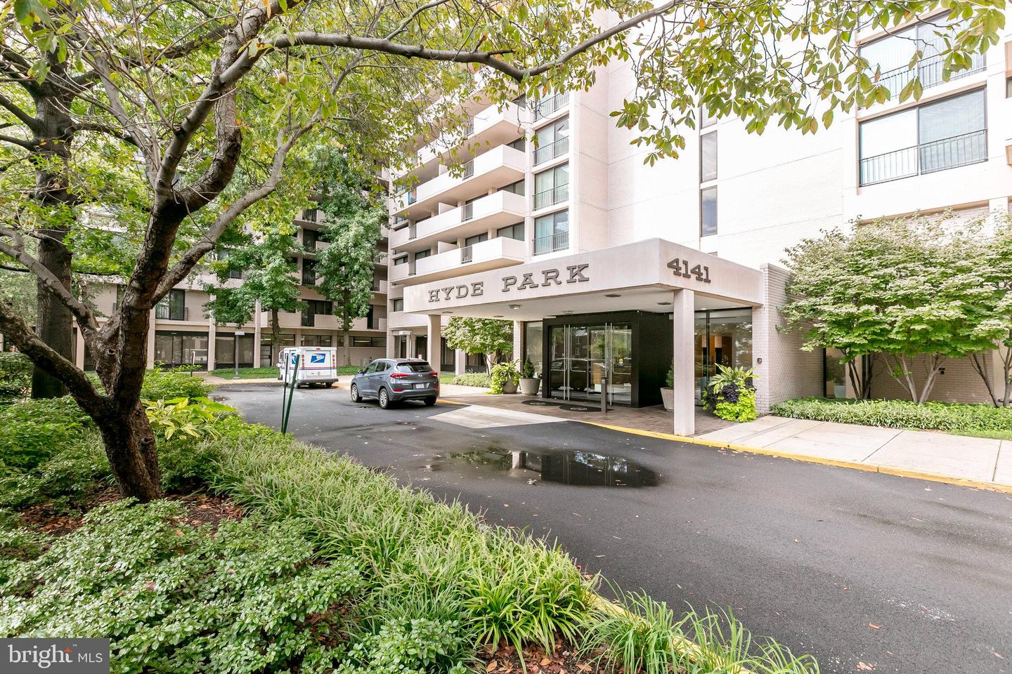 4141 N Henderson Road Unit: 1016