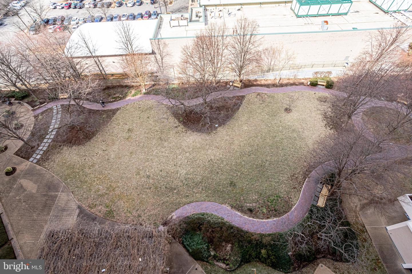 4141 N Henderson Road Unit: 1016