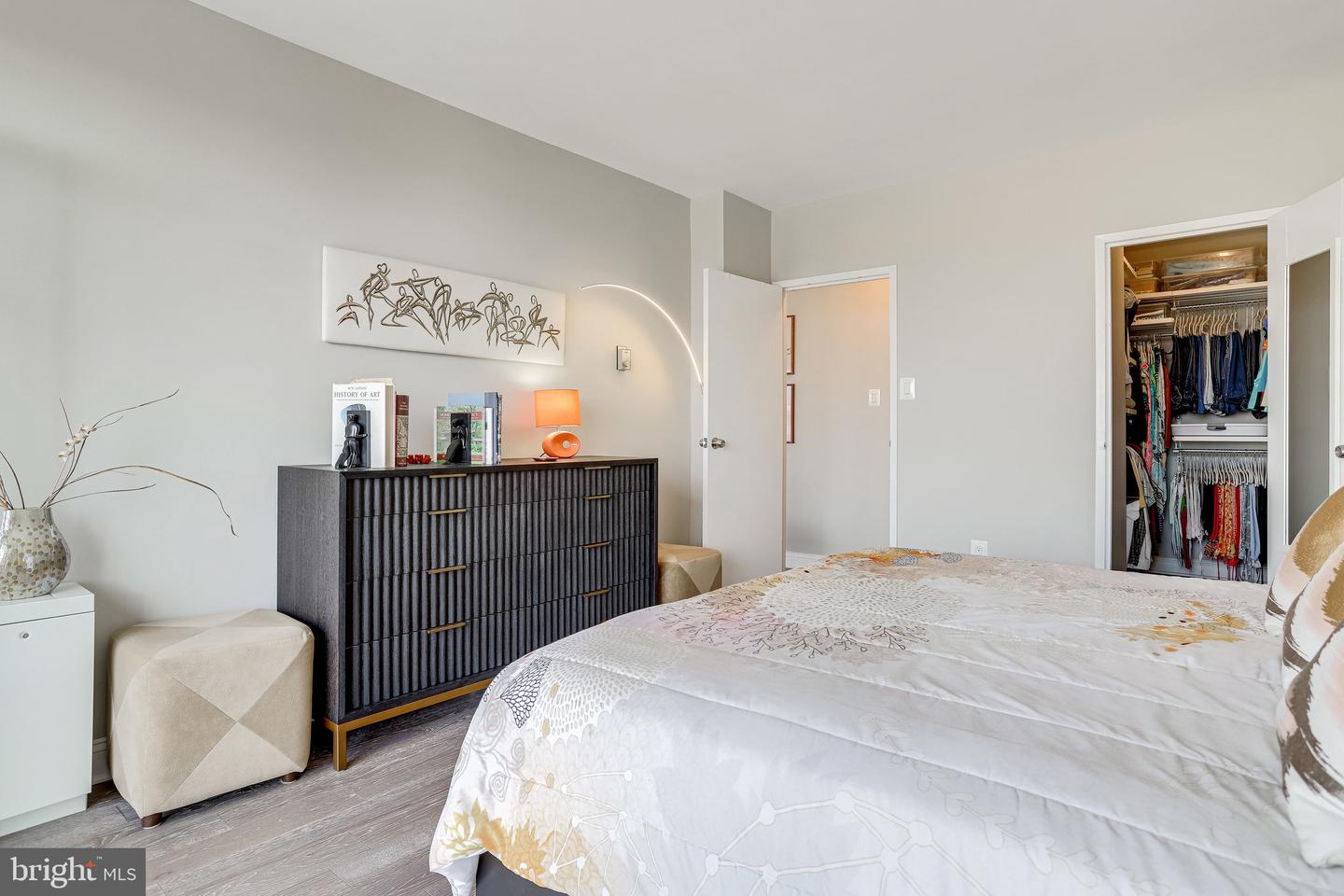 4141 N Henderson Road Unit: 1016