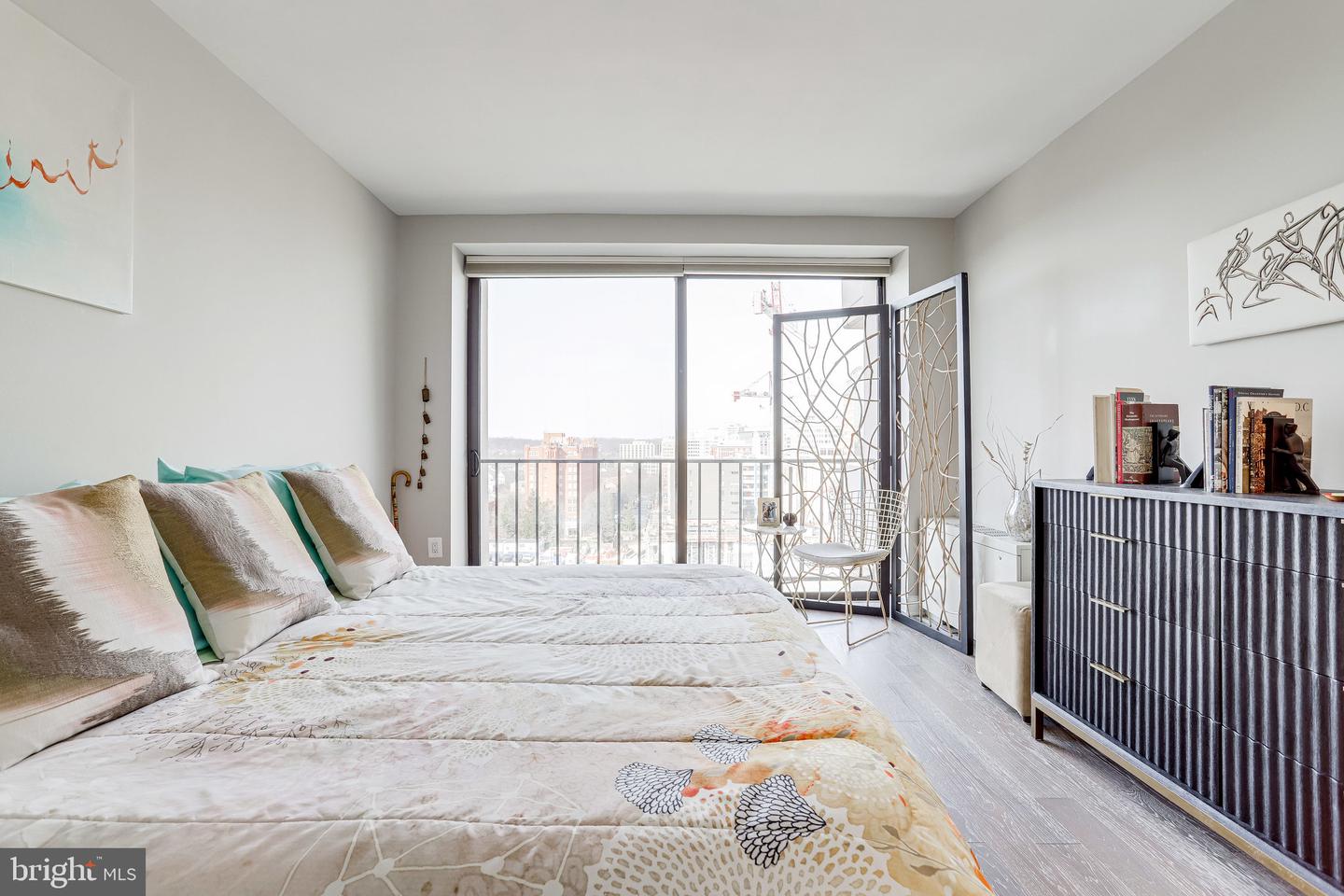 4141 N Henderson Road Unit: 1016