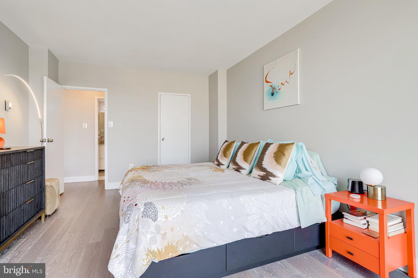 4141 N Henderson Road Unit: 1016