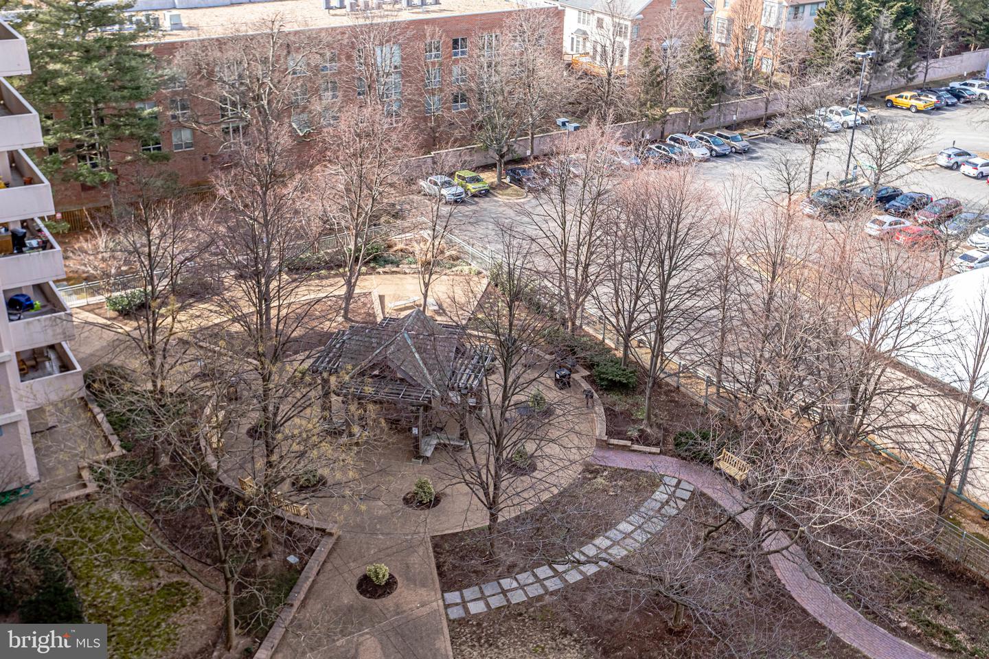 4141 N Henderson Road Unit: 1016