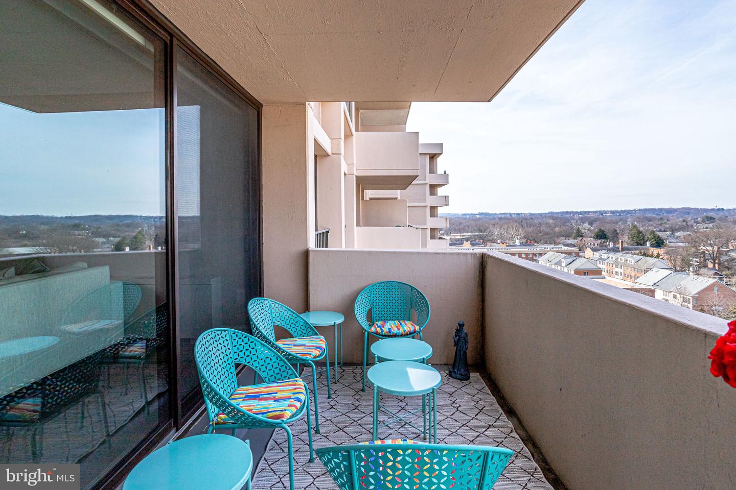 4141 N Henderson Road Unit: 1016