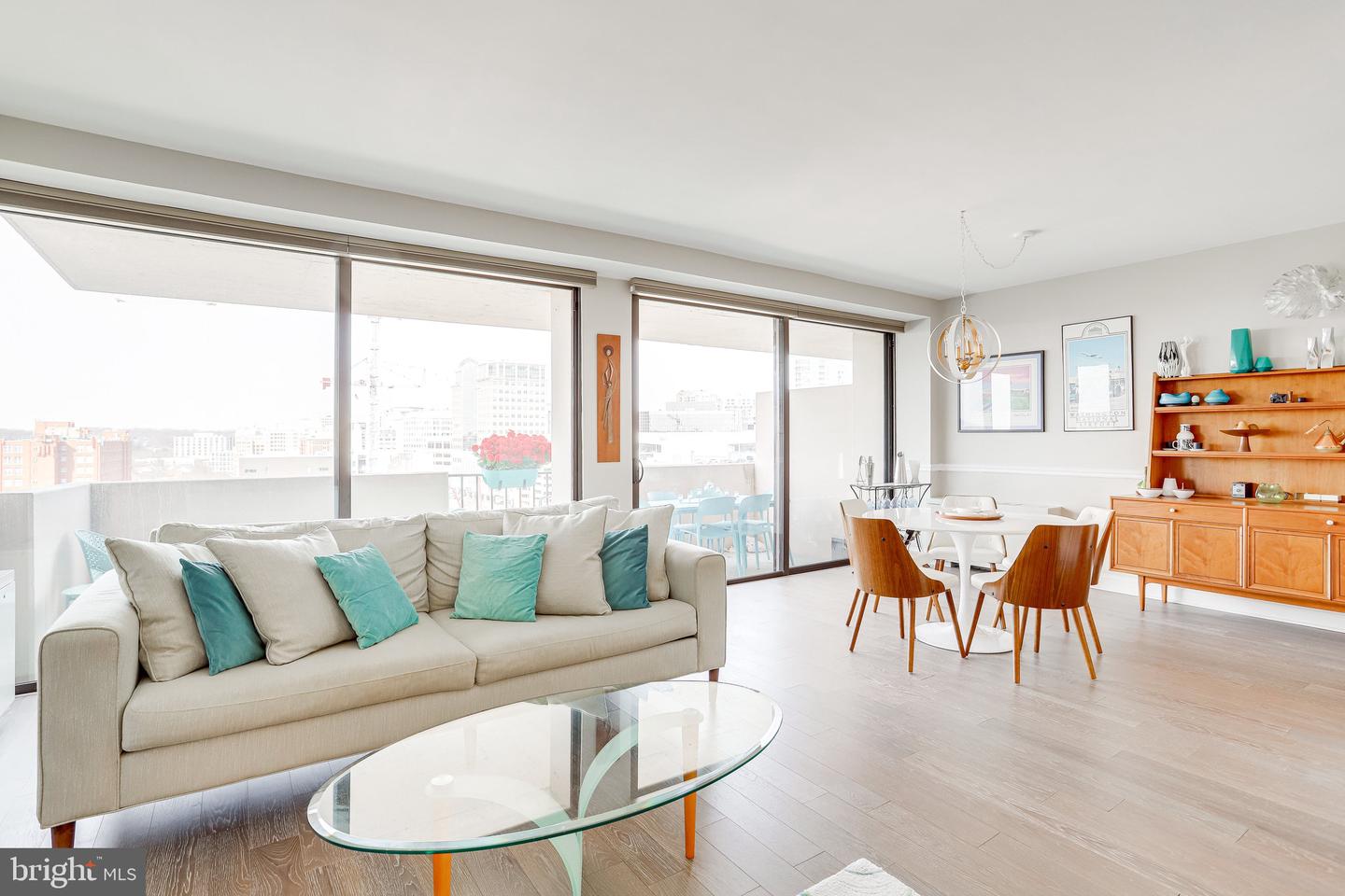 4141 N Henderson Road Unit: 1016
