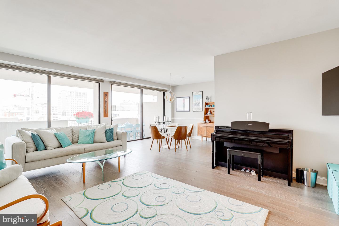 4141 N Henderson Road Unit: 1016