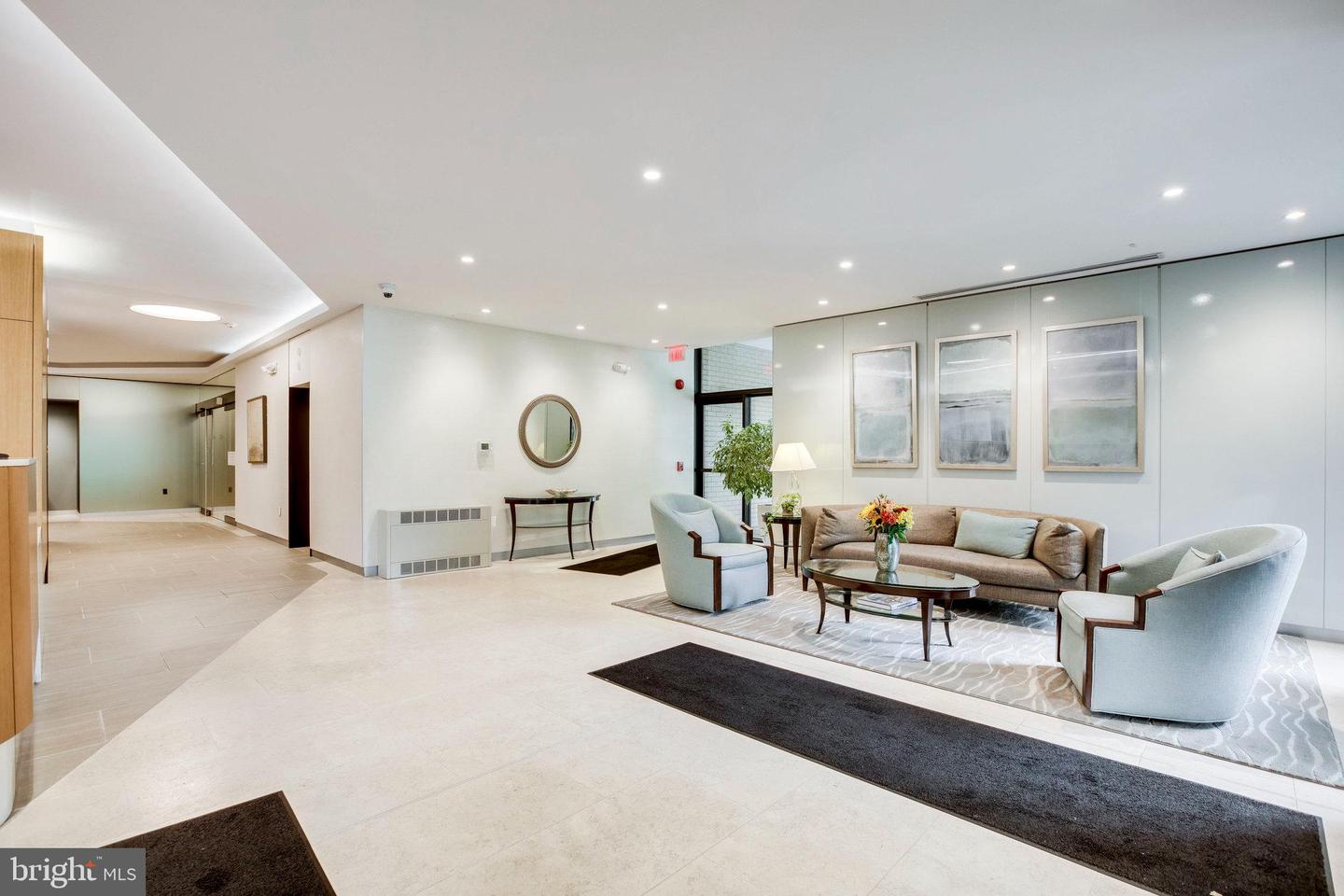4141 N Henderson Road Unit: 1016