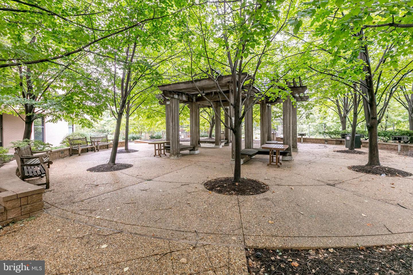 4141 N Henderson Road Unit: 1016