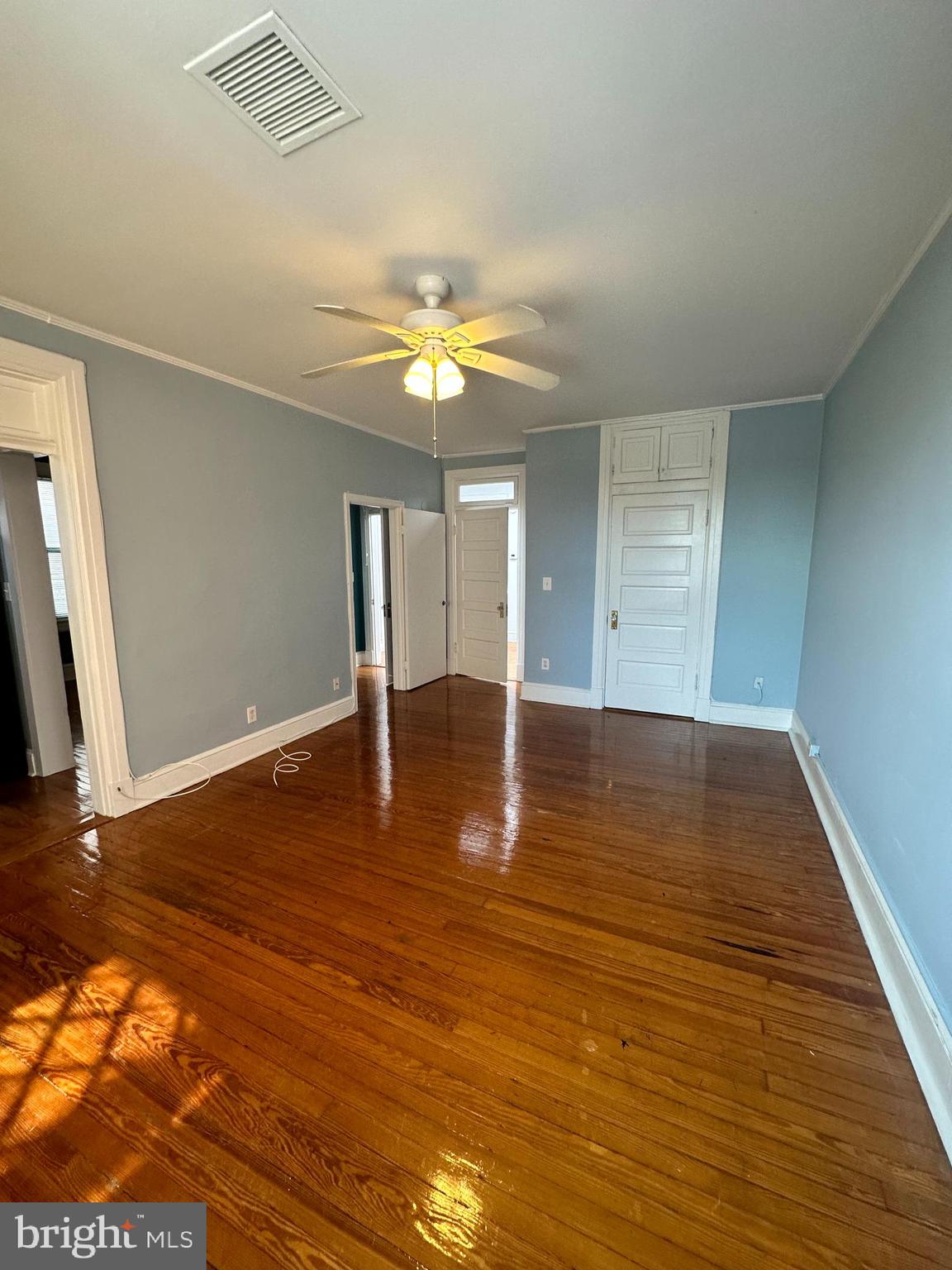809 1/2 KING STREET 3
