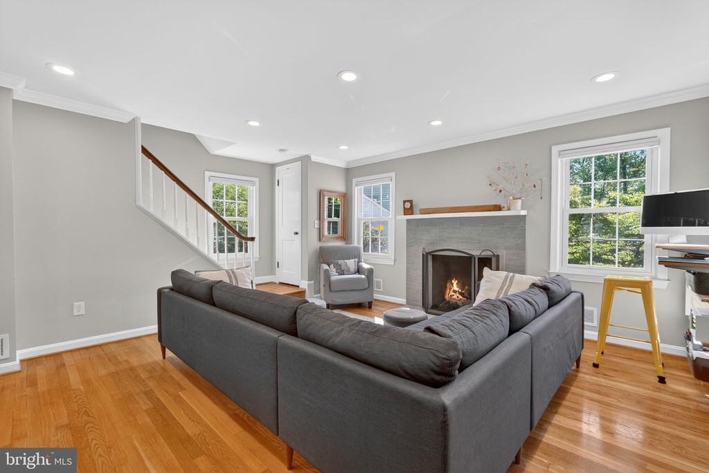 312 LINCOLN AVENUE