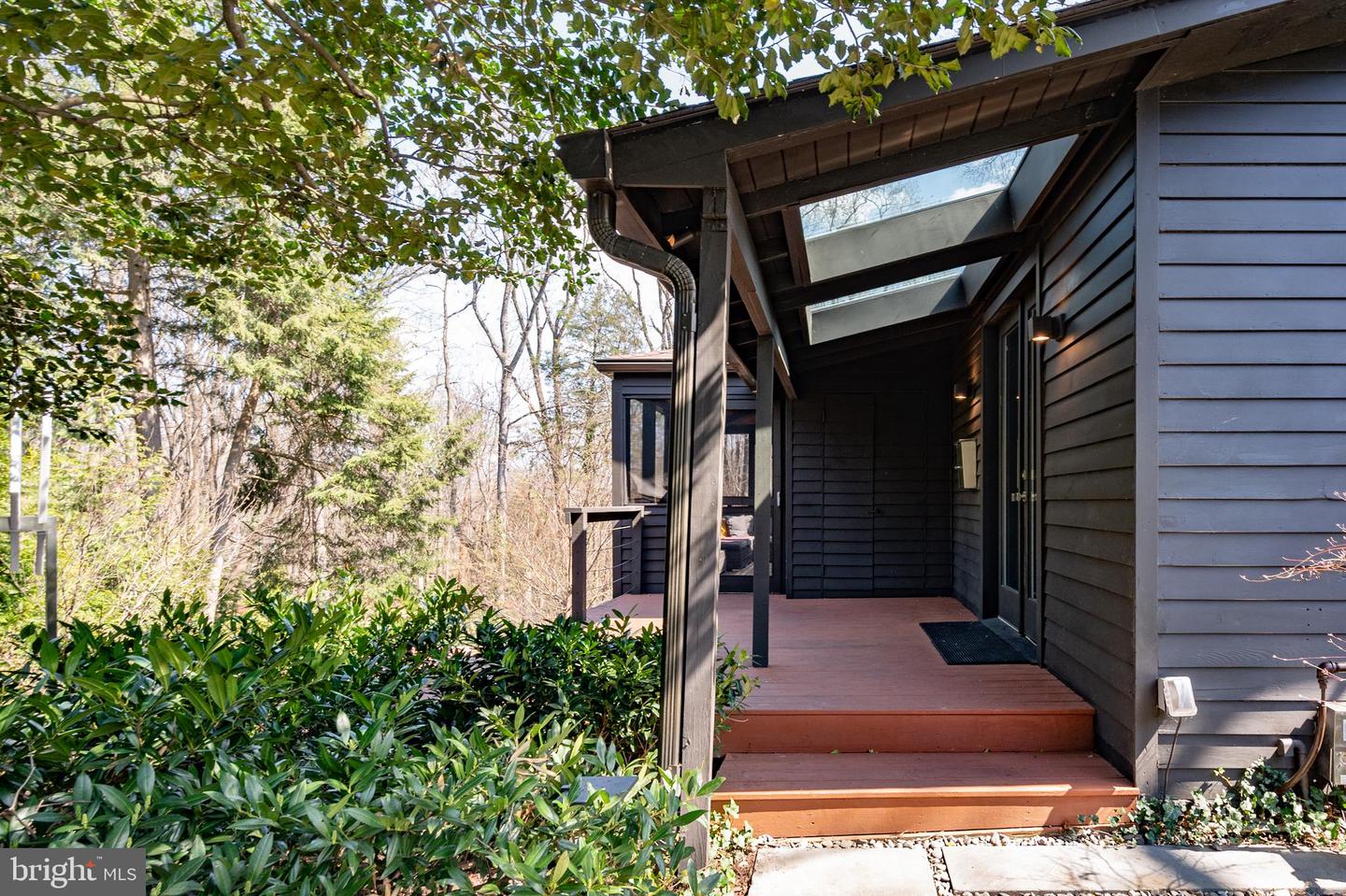 2108 Popkins Ln