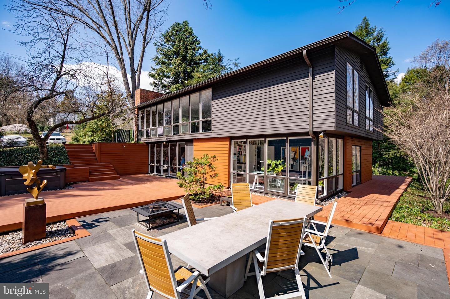 2108 Popkins Ln