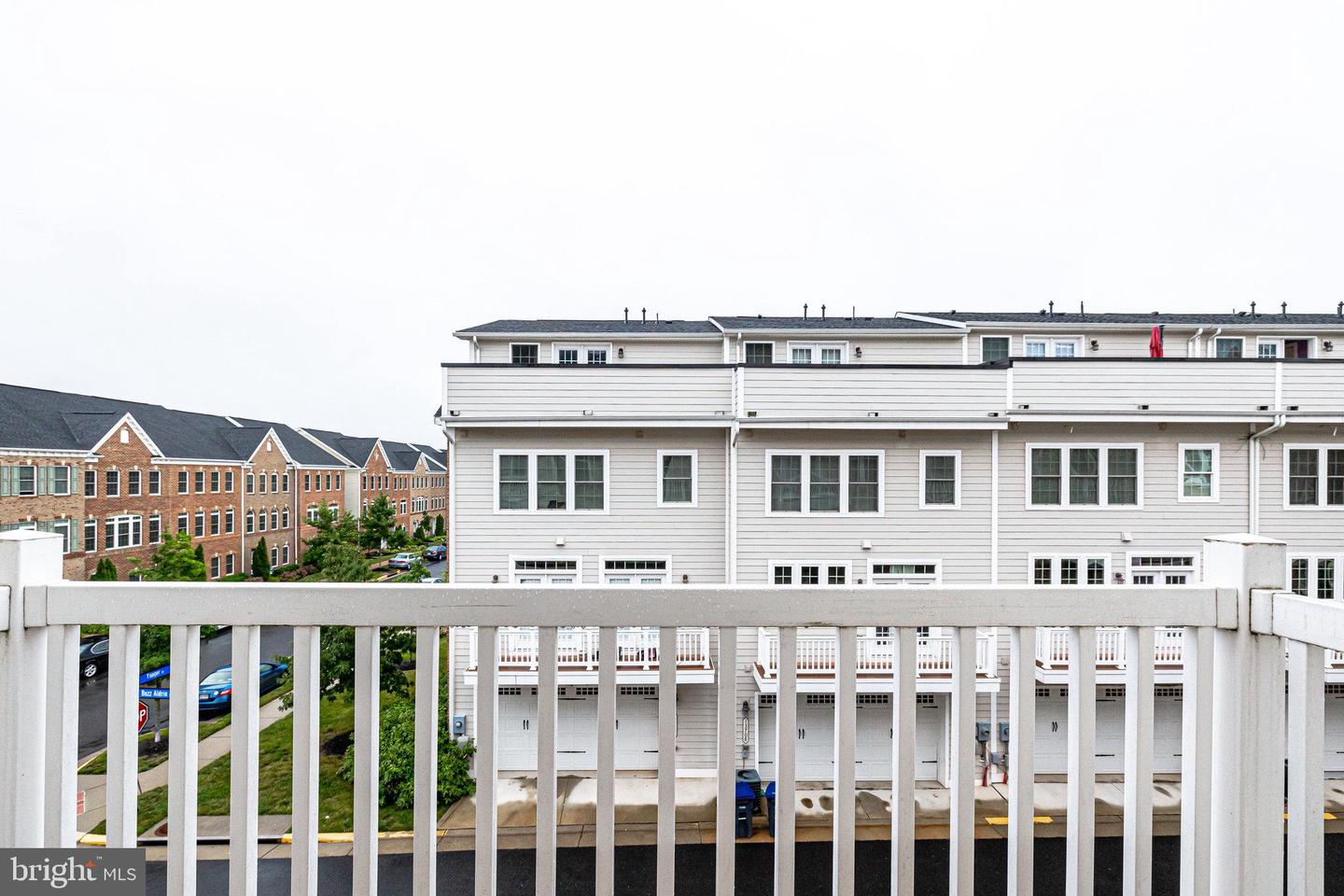 13682 Endeavour Drive Unit: 19D