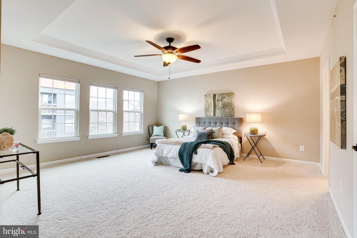 13682 Endeavour Drive Unit: 19D