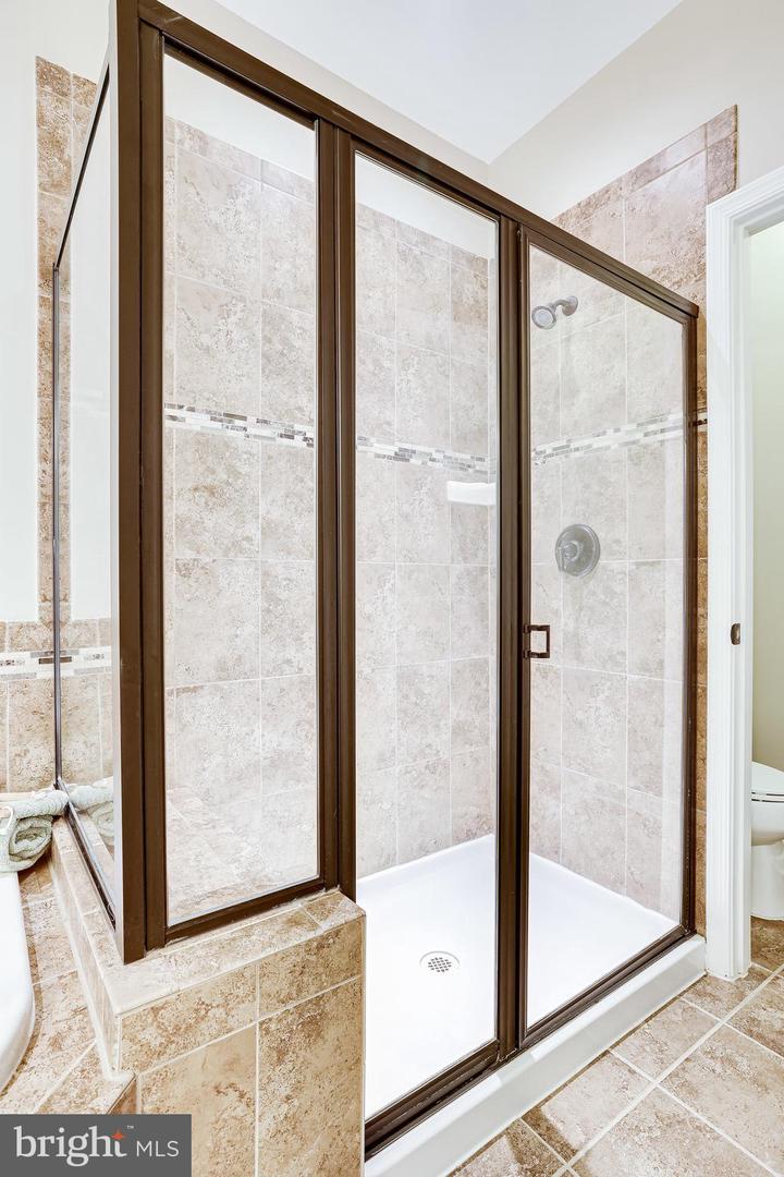13682 Endeavour Drive Unit: 19D