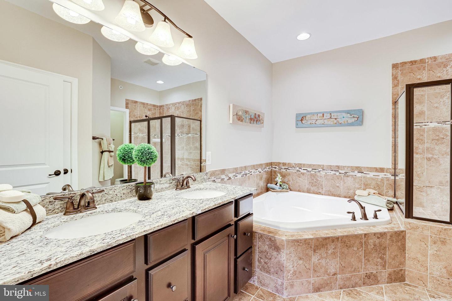 13682 Endeavour Drive Unit: 19D