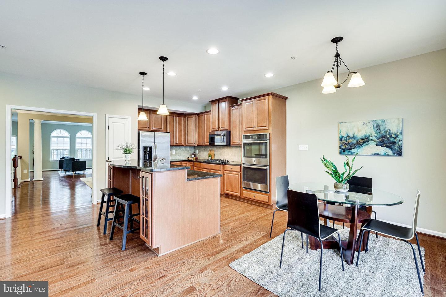 13682 Endeavour Drive Unit: 19D