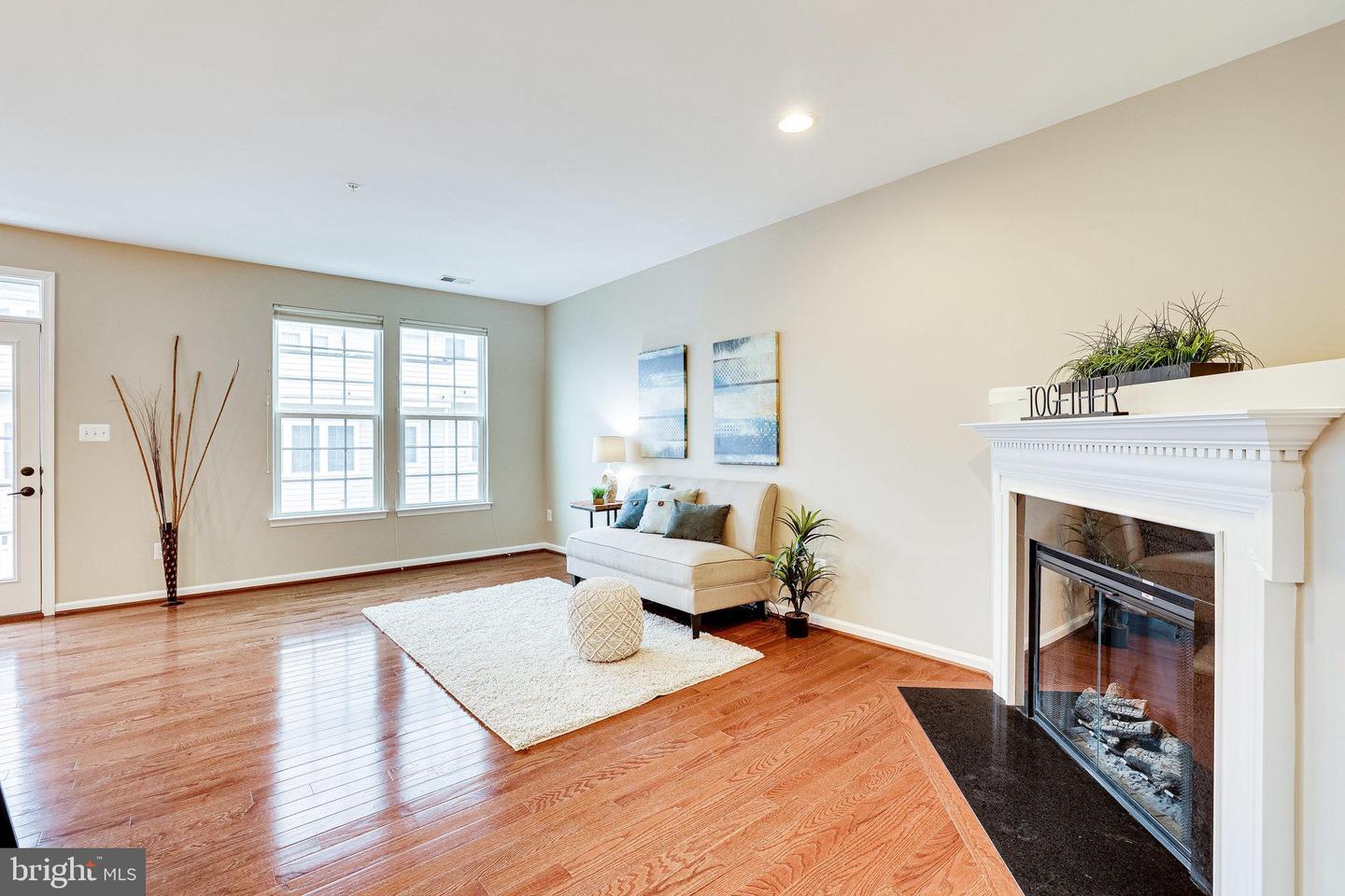 13682 Endeavour Drive Unit: 19D