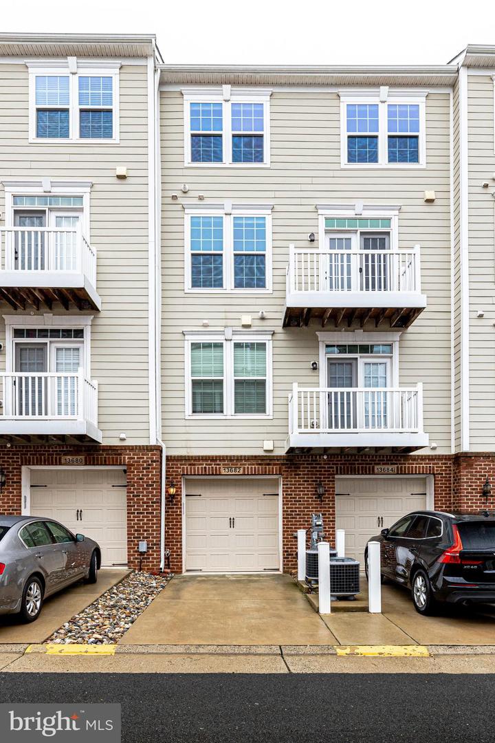 13682 Endeavour Drive Unit: 19D