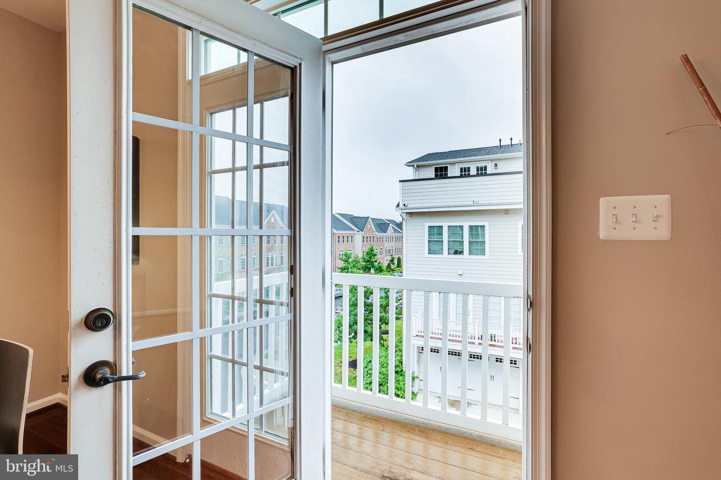 13682 Endeavour Drive Unit: 19D