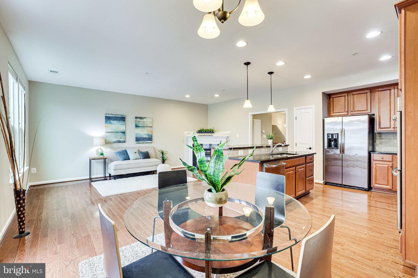 13682 Endeavour Drive Unit: 19D