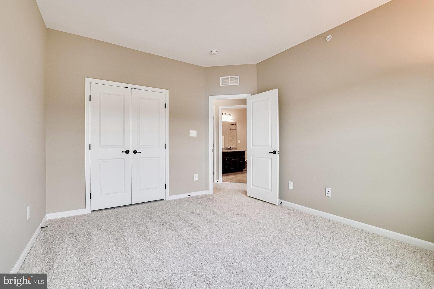 13682 Endeavour Drive Unit: 19D