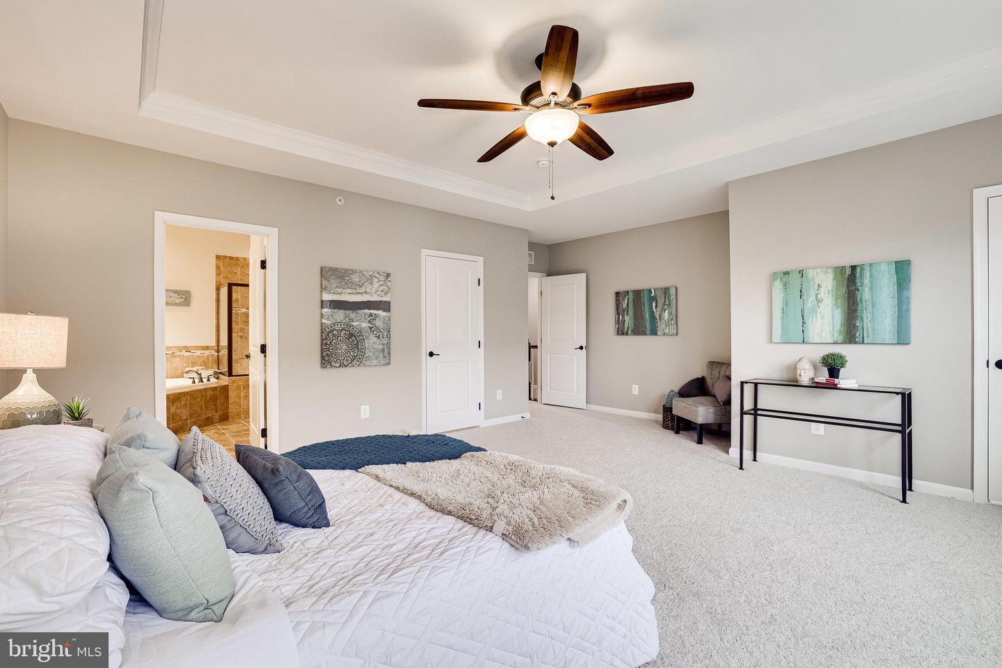 13682 Endeavour Drive Unit: 19D