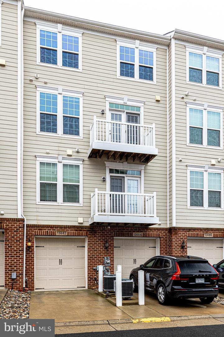 13682 Endeavour Drive Unit: 19D