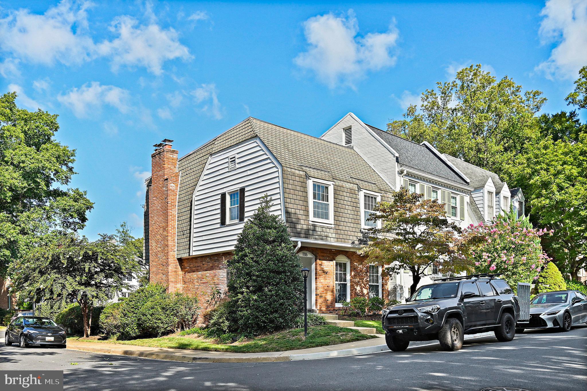 1116 Wimbledon Dr