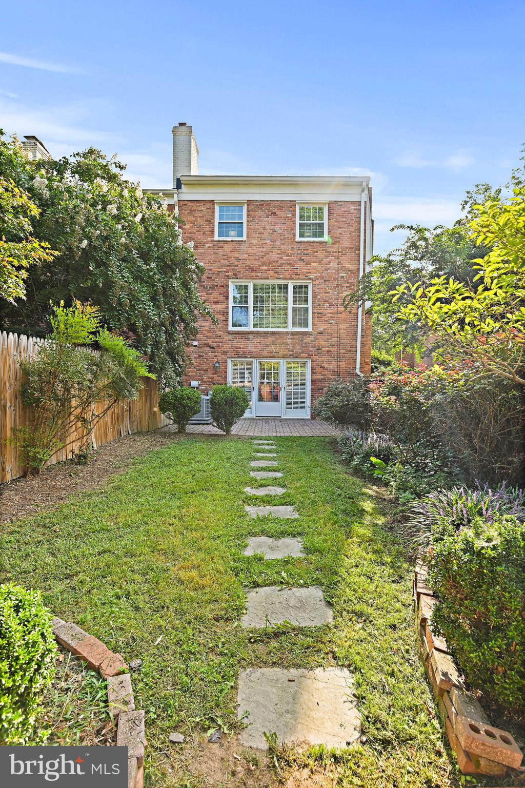 1116 Wimbledon Dr