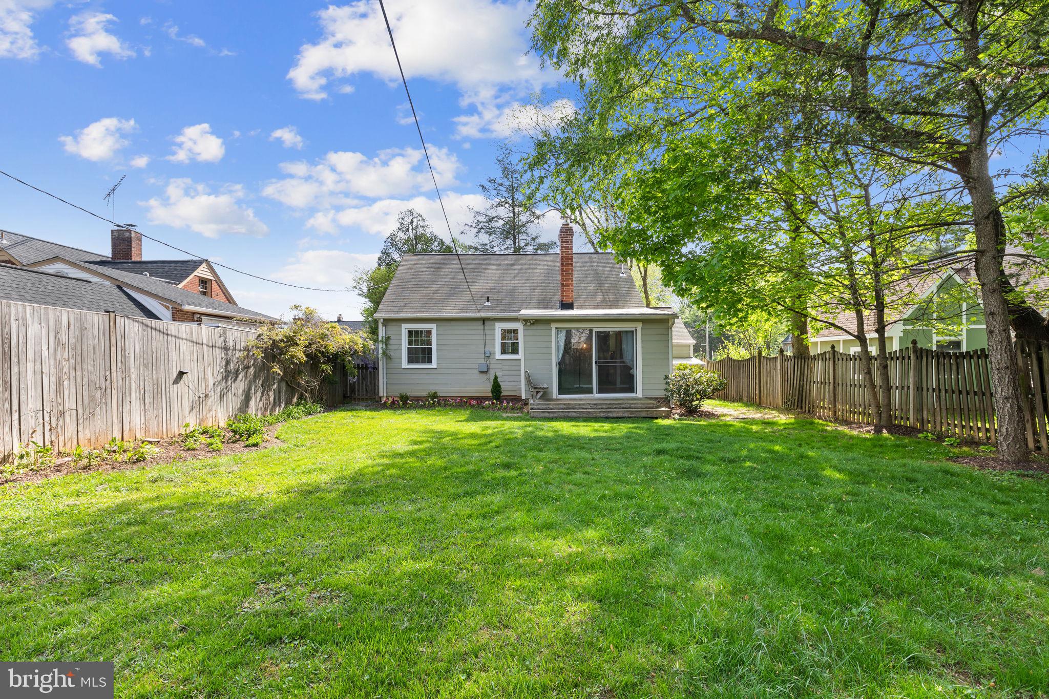 2760 Summerfield Rd