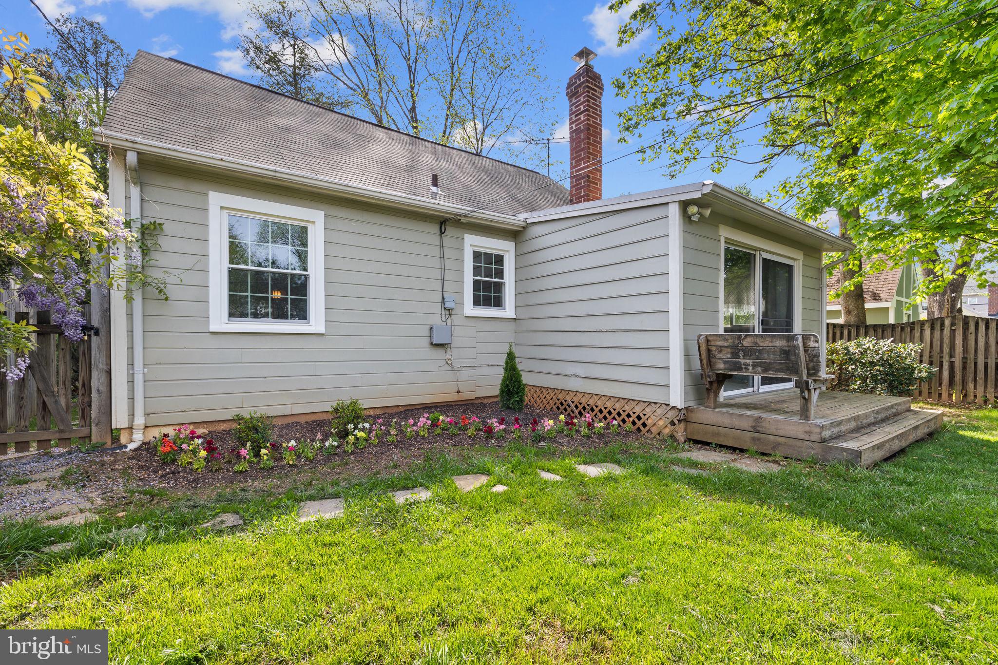 2760 Summerfield Rd