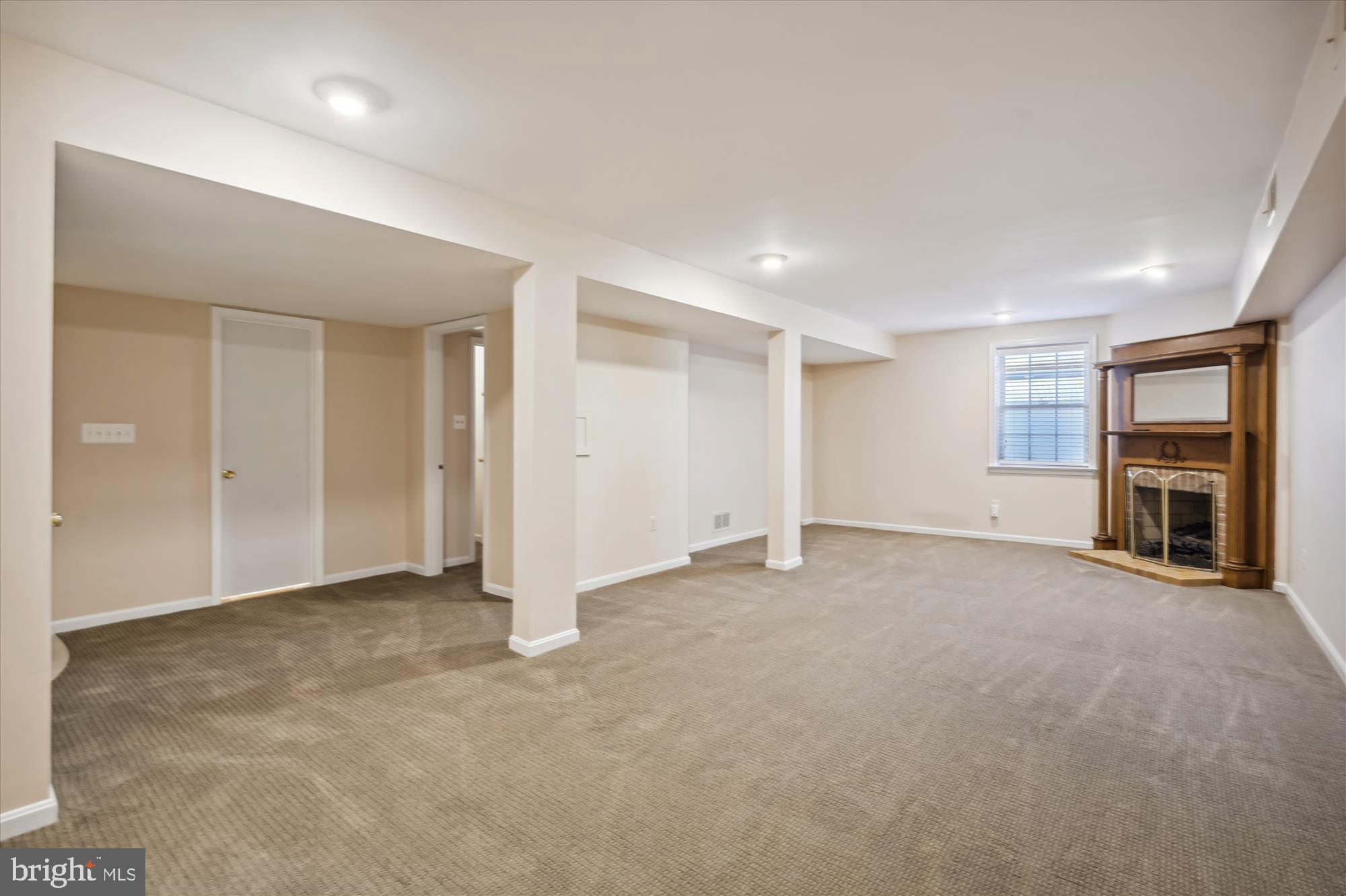 7722 DESDEMONA CT