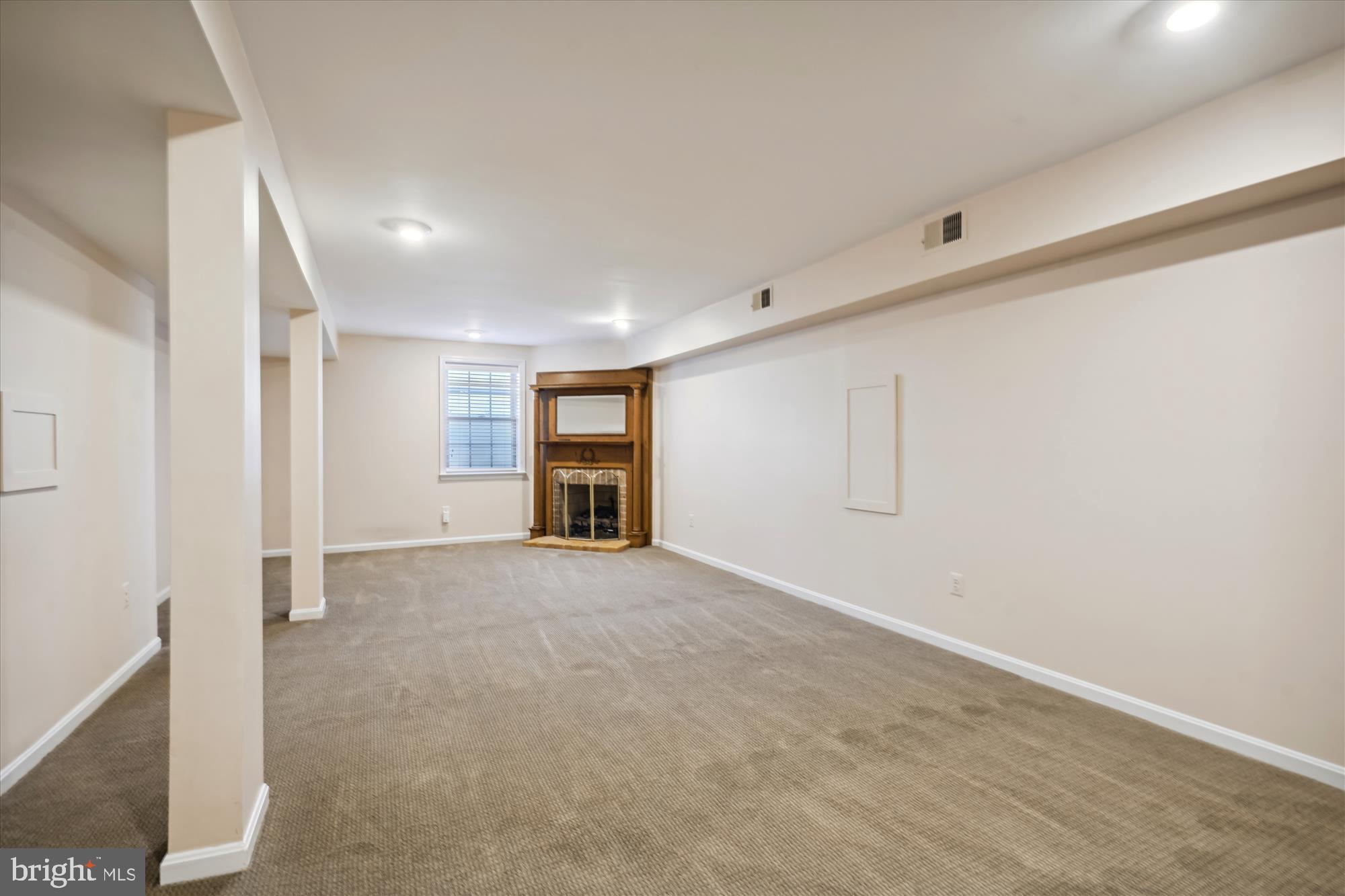 7722 DESDEMONA CT