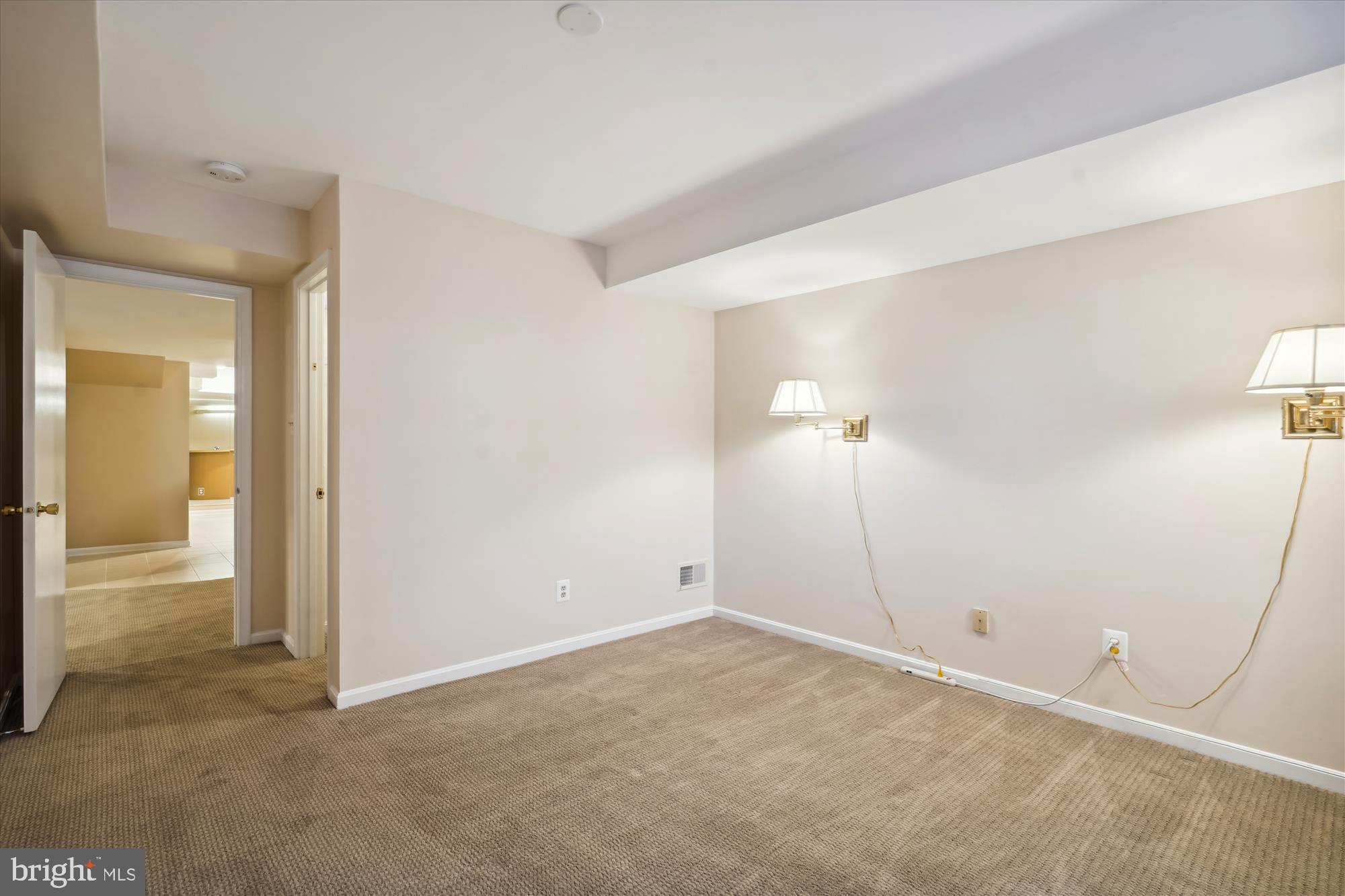 7722 DESDEMONA CT